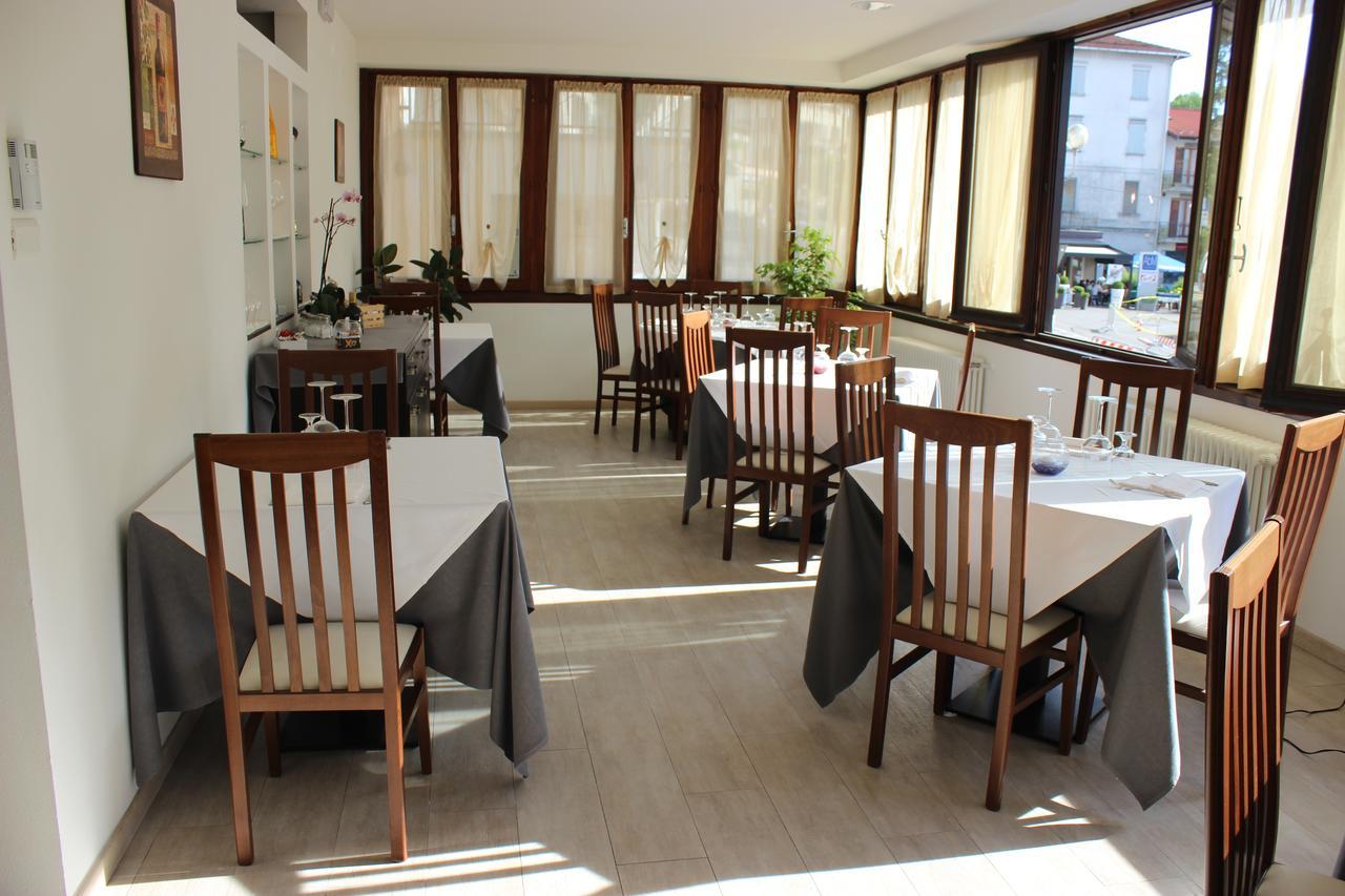 Albergo Ristorante Bismantova カステルノーヴォ・ネ・モンティ エクステリア 写真