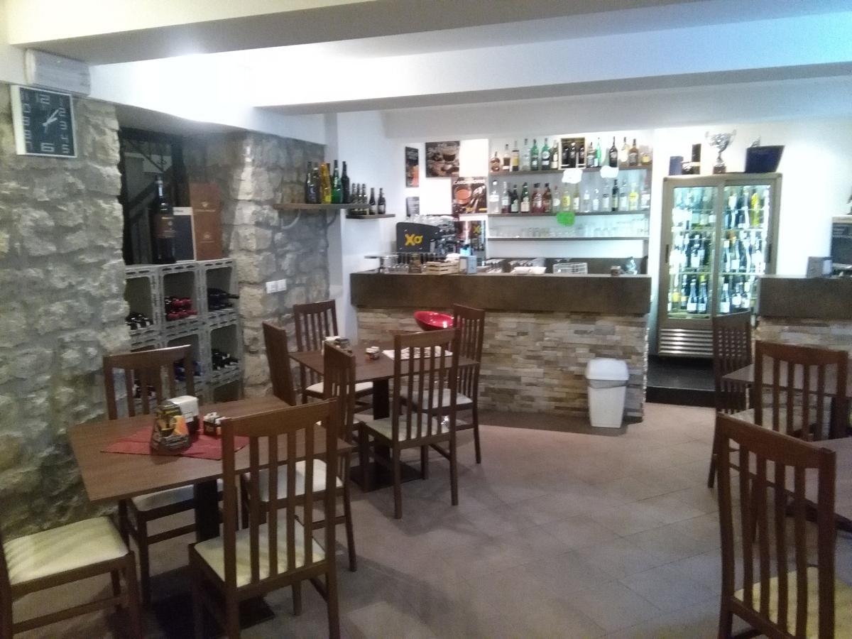 Albergo Ristorante Bismantova カステルノーヴォ・ネ・モンティ エクステリア 写真